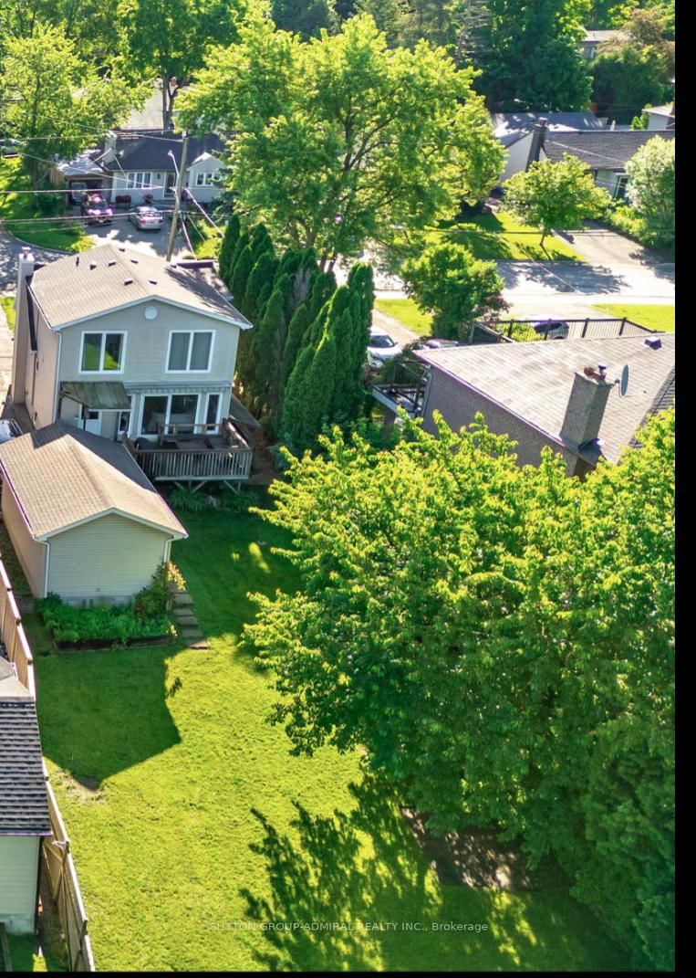 Detached House for sale at 110 Wood Lane, Richmond Hill, Ontario, L4C 4W1 - Mill Pond - MLS: N12801198