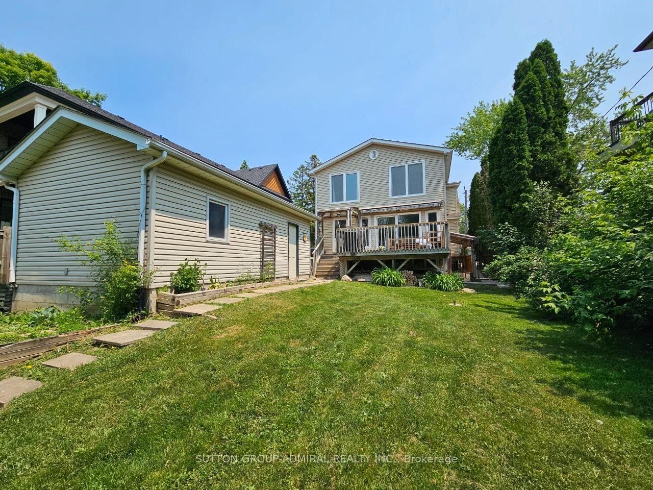 Detached House for sale at 110 Wood Lane, Richmond Hill, Ontario, L4C 4W1 - Mill Pond - MLS: N12801198