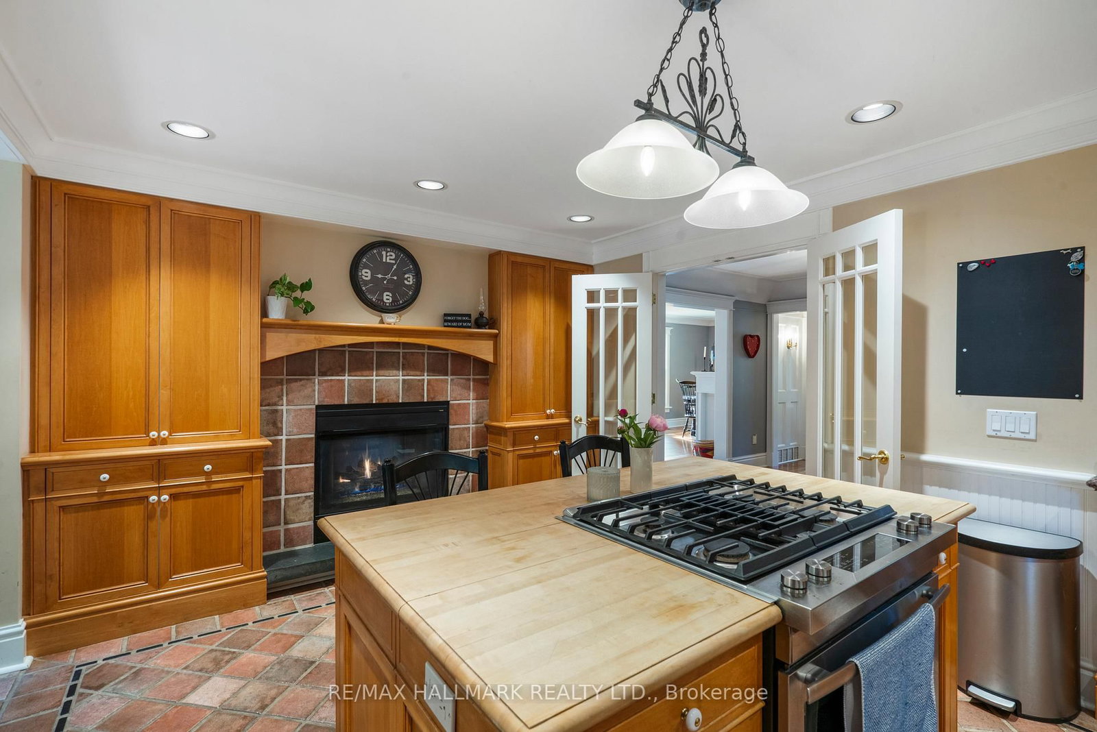 Listing Image 16