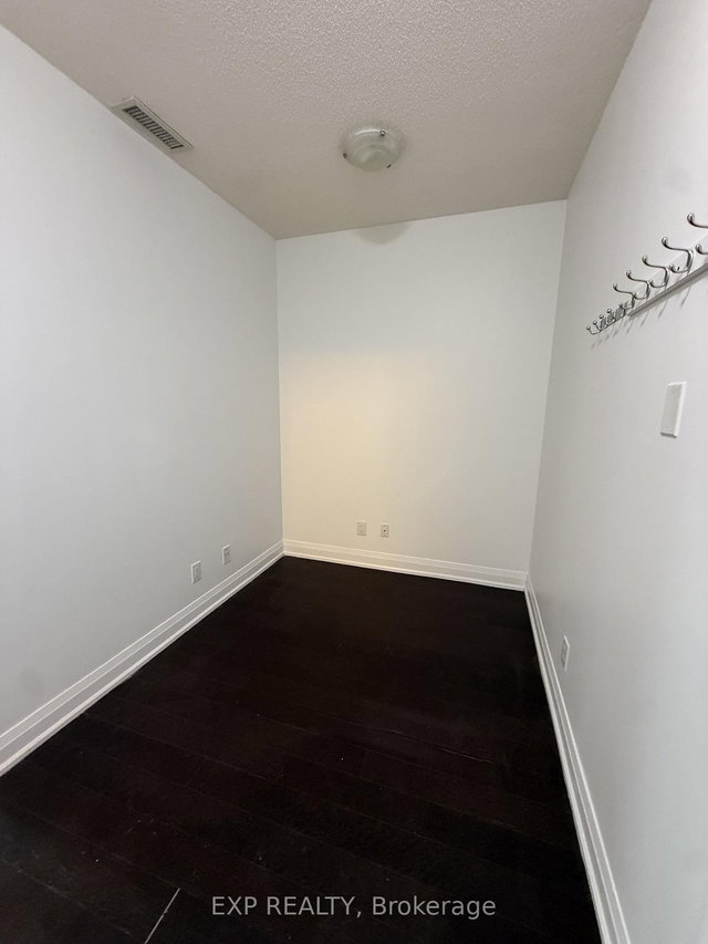 1216 - 9582 Markham Road