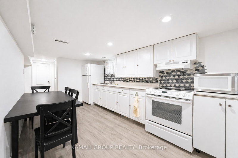 BSMT - 46 Centre St E, Richmond Hill, L4C 1A4 | Image 3