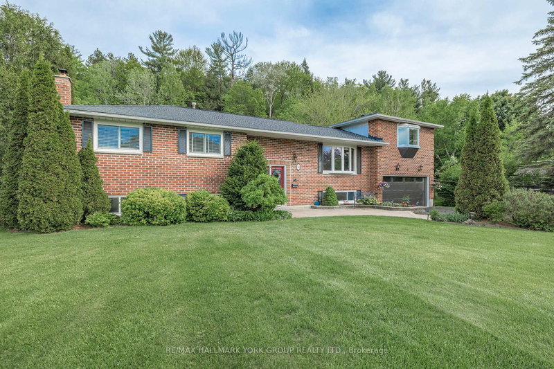 14 Anchor Crt, East Gwillimbury, L9N 1G1 | Image 3