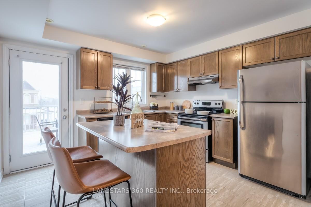 Townhouse for sale at 9922 Mccowan Road, Markham, Ontario, L3P 3J3 - Berczy - MLS: N12803314