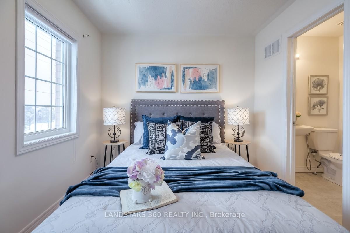 Townhouse for sale at 9922 Mccowan Road, Markham, Ontario, L3P 3J3 - Berczy - MLS: N12803314