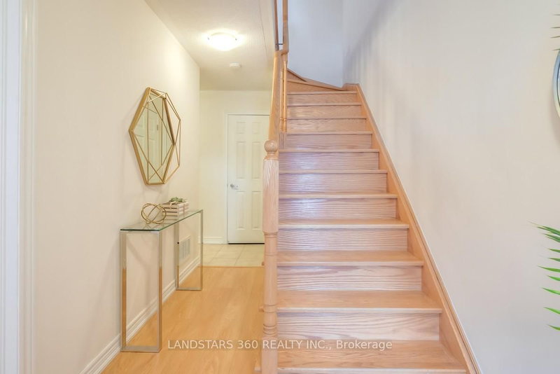 9922 Mccowan Rd, Markham, L3P 3J3 | Image 3