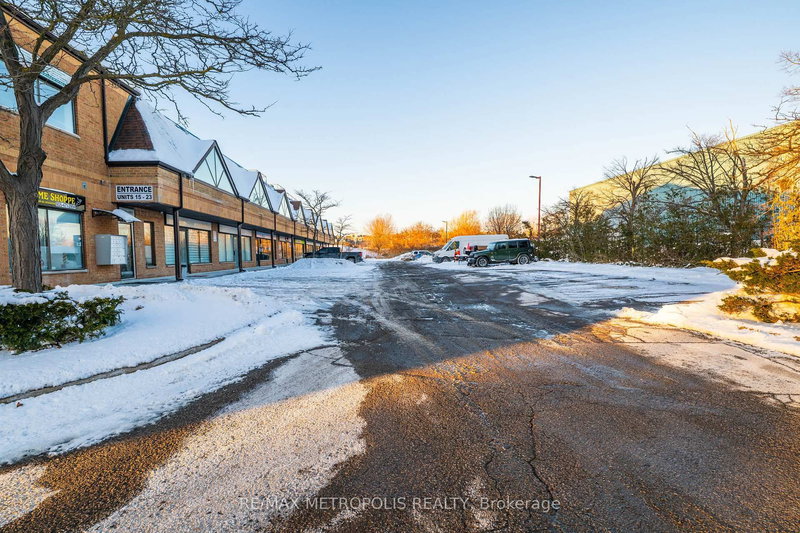 6 - 117 Ringwood Dr, Whitchurch-Stouffville, L4A 8C1 | Image 2