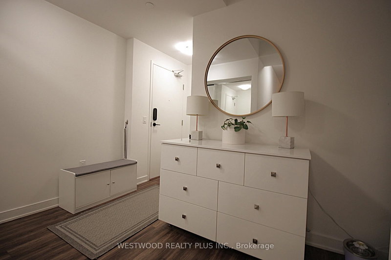 LPH04 - 95 Oneida Cres, Richmond Hill, L4B 0H5 | Image 2