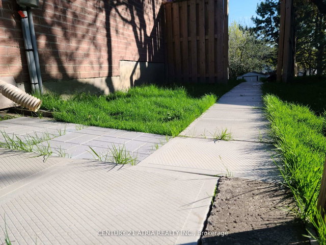 bsmt - 90 Marsden Court