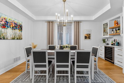 23 Wardlaw Place, Vaughan, Ontario image-0-4