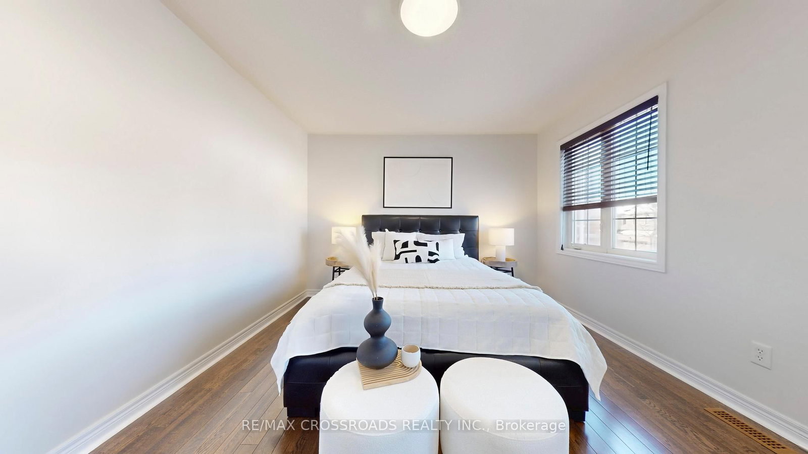 Detached House sold at 122 Destino Crescent, Vaughan, Ontario, L4H 3E2 - Vellore Village - MLS: N12807300