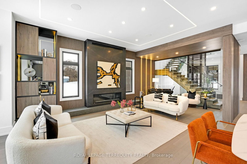 17 Connor Dr, Whitchurch-Stouffville, L4A 2Z1 | Image 3