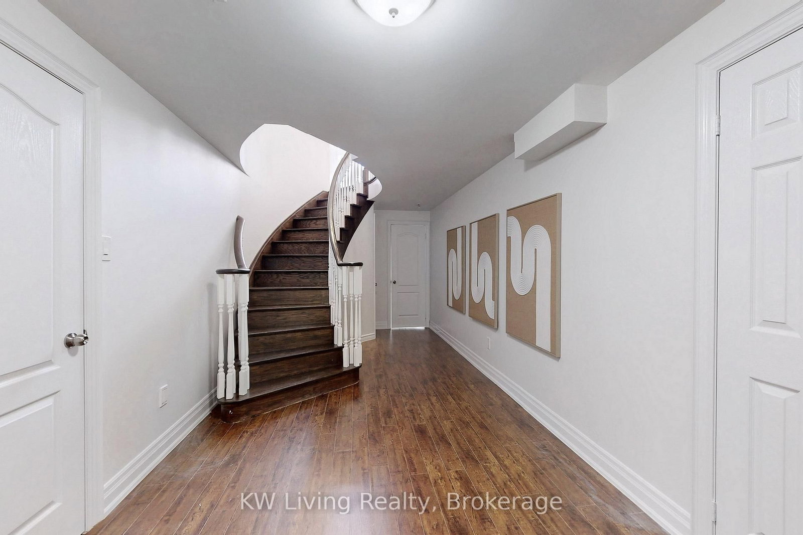 Detached House for sale at 29 Mayfair Court, Richmond Hill, Ontario, L4B 3X7 - Bayview Hill - MLS: N12807618