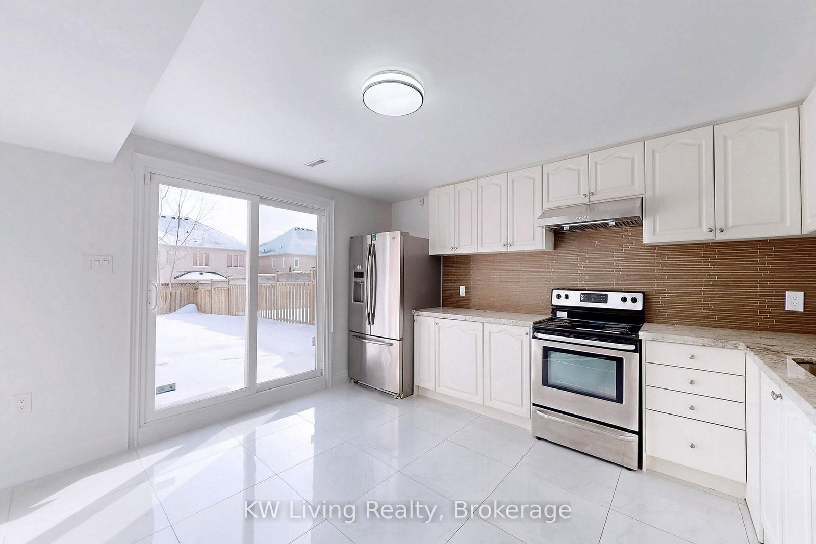 Detached House for sale at 29 Mayfair Court, Richmond Hill, Ontario, L4B 3X7 - Bayview Hill - MLS: N12807618