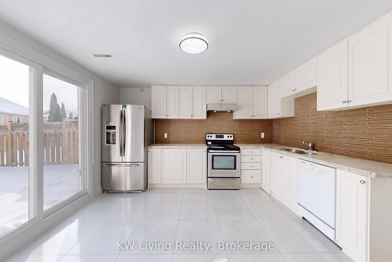 Detached House for sale at 29 Mayfair Court, Richmond Hill, Ontario, L4B 3X7 - Bayview Hill - MLS: N12807618