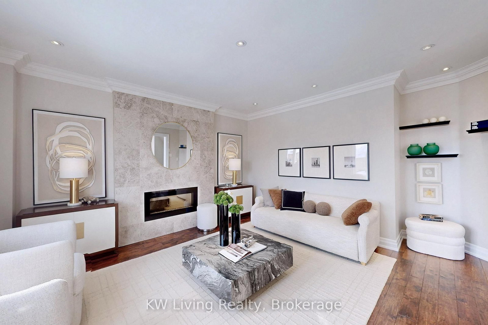 Detached House for sale at 29 Mayfair Court, Richmond Hill, Ontario, L4B 3X7 - Bayview Hill - MLS: N12807618