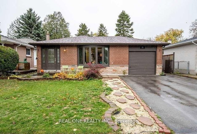 (basement) - 73 Romfield Circuit