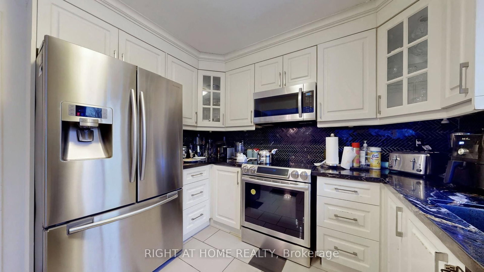 Detached House for sale at 86 Weldrick Road, Richmond Hill, Ontario, L4C 8T7 - Harding - MLS: N12808066