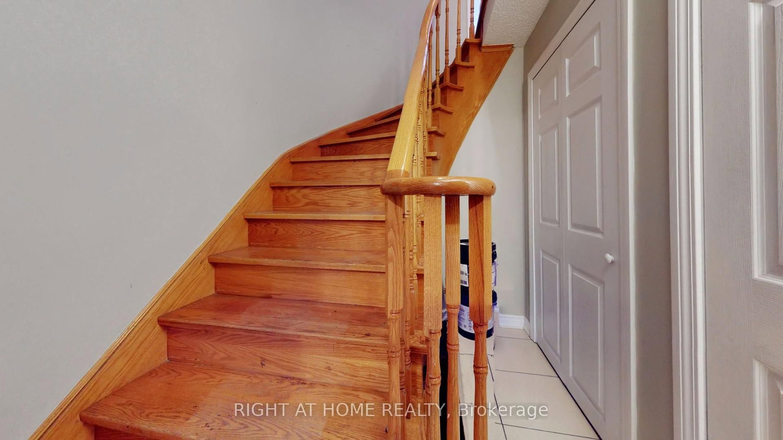 Detached House for sale at 86 Weldrick Road, Richmond Hill, Ontario, L4C 8T7 - Harding - MLS: N12808066