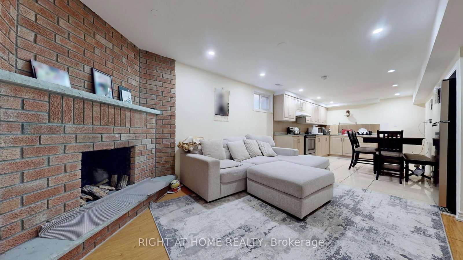 Detached House for sale at 86 Weldrick Road, Richmond Hill, Ontario, L4C 8T7 - Harding - MLS: N12808066