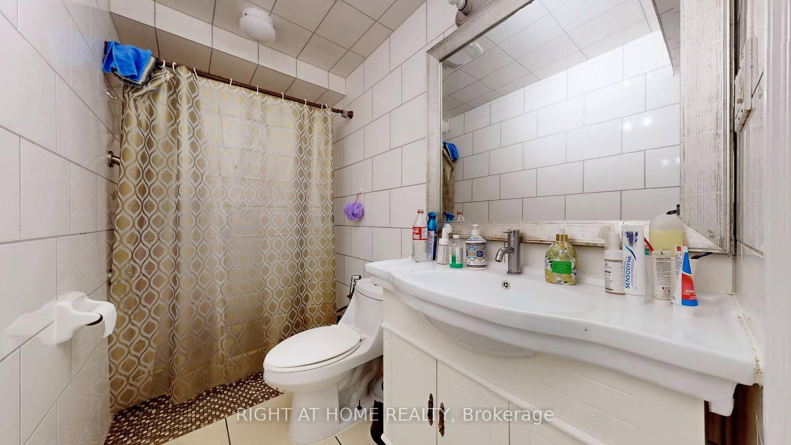 Detached House for sale at 86 Weldrick Road, Richmond Hill, Ontario, L4C 8T7 - Harding - MLS: N12808066