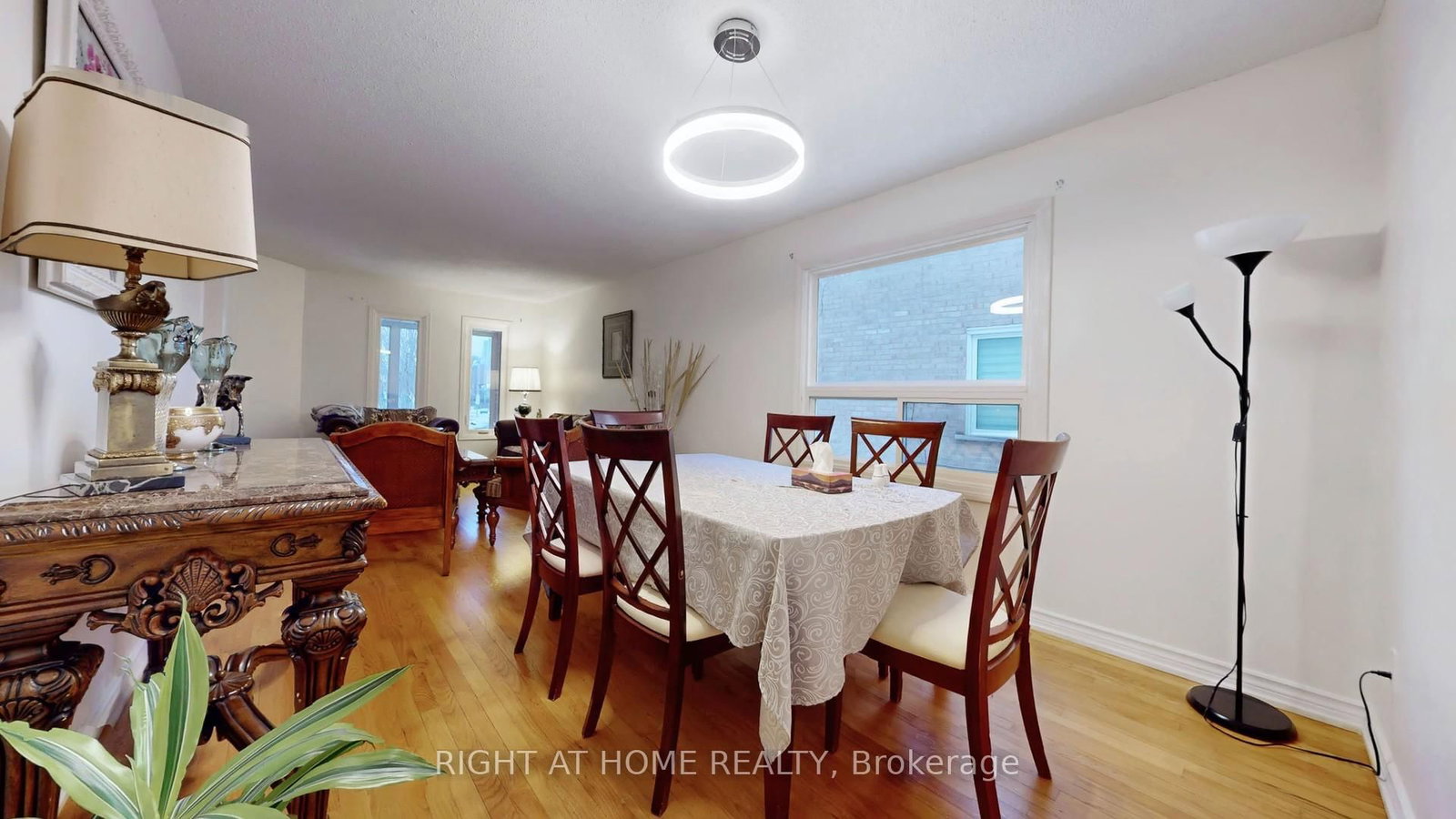 Detached House for sale at 86 Weldrick Road, Richmond Hill, Ontario, L4C 8T7 - Harding - MLS: N12808066