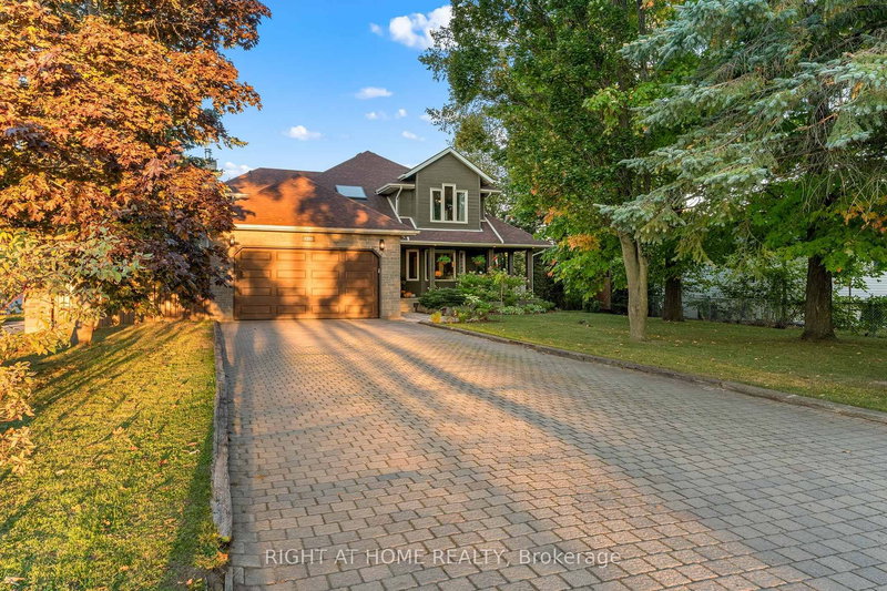 2255 Douglas Ave, Innisfil, L9S 2C5 | Image 3