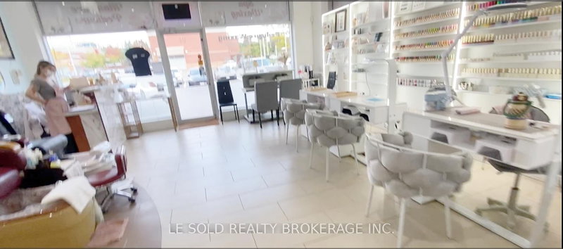 C1 - 125 Pedersen Dr, Aurora, L4G 0E3 | Image 3