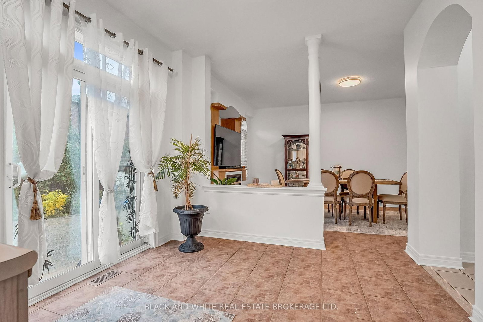 Detached House for sale at 18 Daiseyfield Crescent, Vaughan, Ontario, L4H 2T9 - Vellore Village - MLS: N12809346