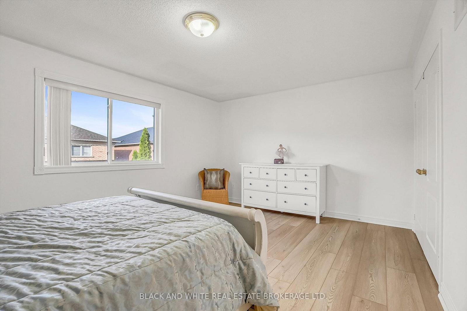 Detached House for sale at 18 Daiseyfield Crescent, Vaughan, Ontario, L4H 2T9 - Vellore Village - MLS: N12809346