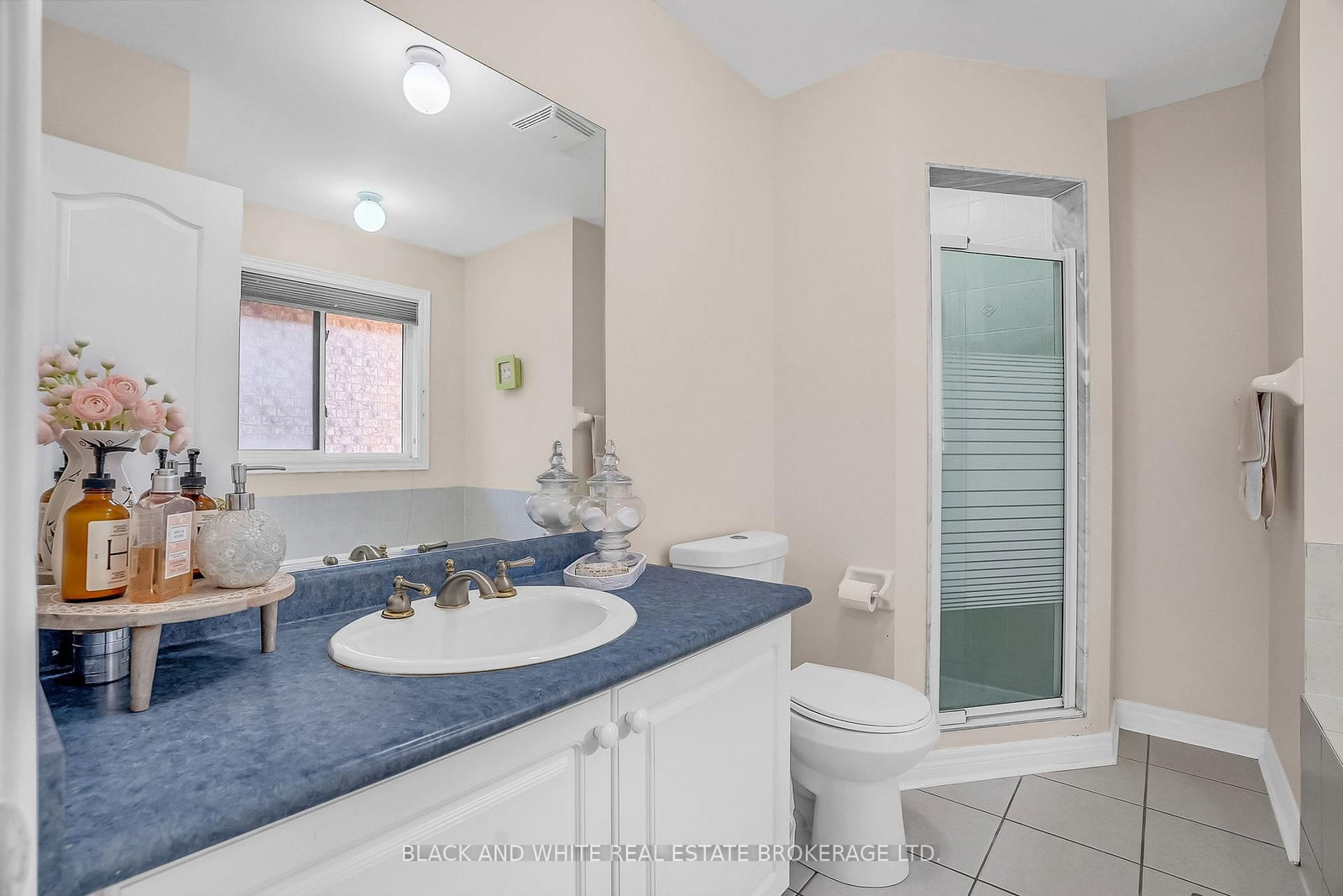 Detached House for sale at 18 Daiseyfield Crescent, Vaughan, Ontario, L4H 2T9 - Vellore Village - MLS: N12809346