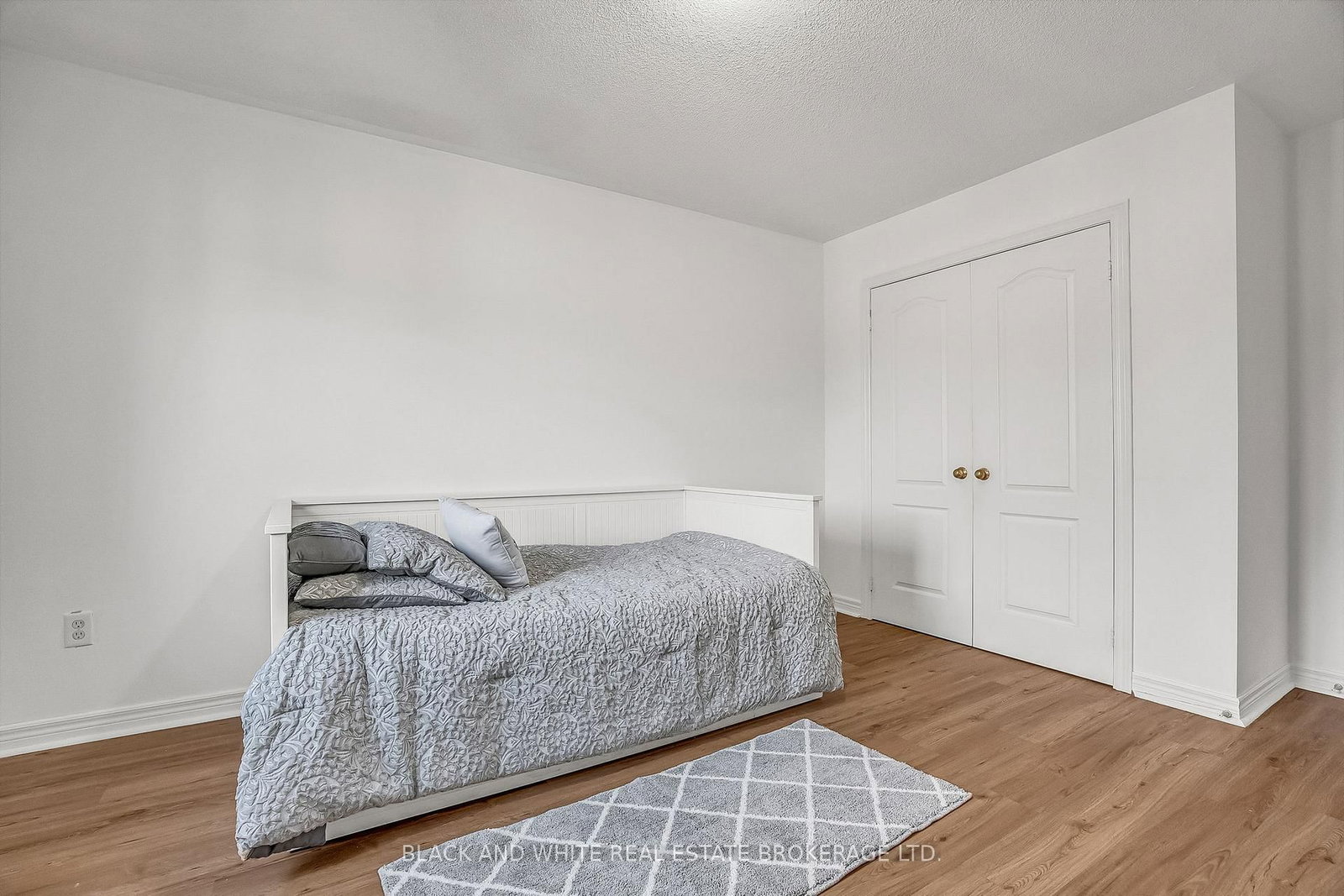 Detached House for sale at 18 Daiseyfield Crescent, Vaughan, Ontario, L4H 2T9 - Vellore Village - MLS: N12809346