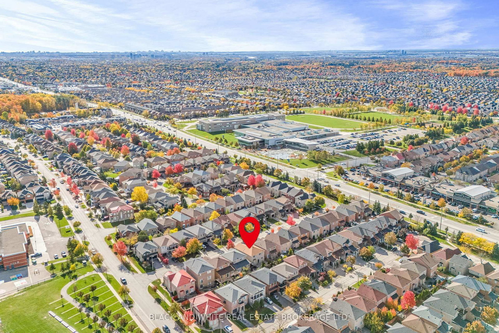 Detached House for sale at 18 Daiseyfield Crescent, Vaughan, Ontario, L4H 2T9 - Vellore Village - MLS: N12809346