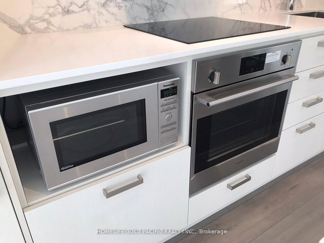 1006 - 60 Honeycrisp Crescent