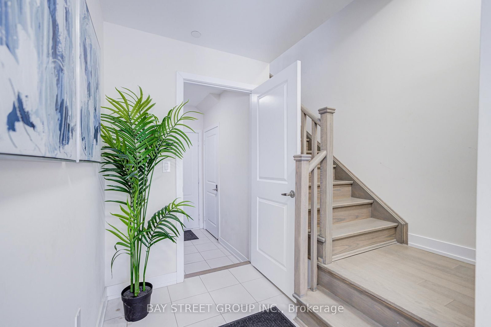 51 Credit Lane • Richmond Hill, ON photo 9