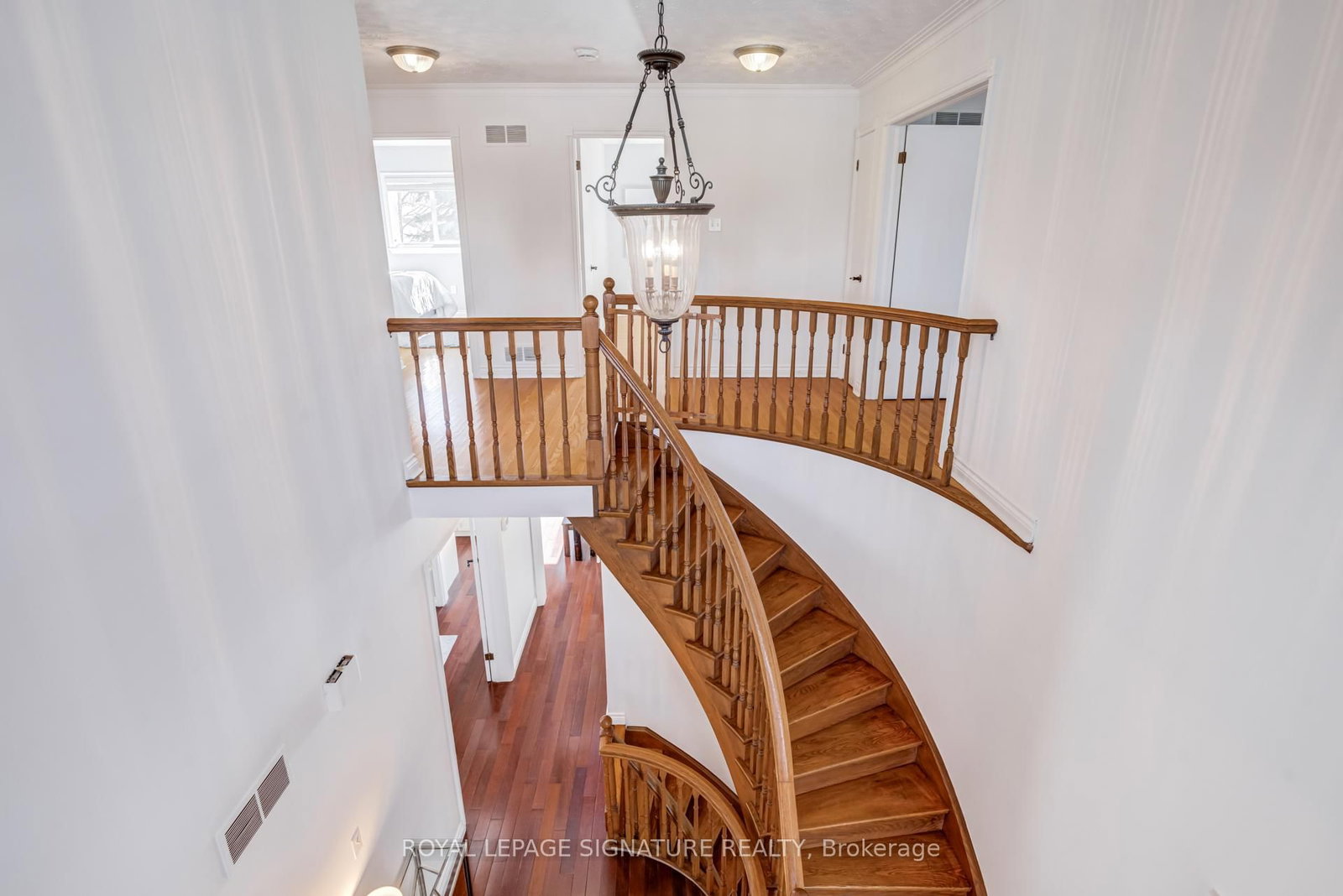 Detached House for sale at 81 Garden Avenue, Richmond Hill, Ontario, L4C 6L6 - South Richvale - MLS: N12810890