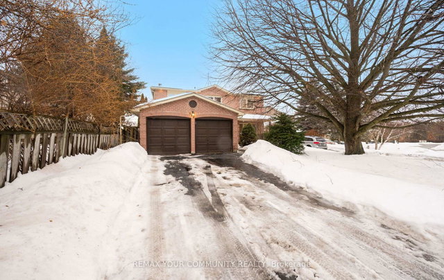 382 Vanden Bergh Boulevard