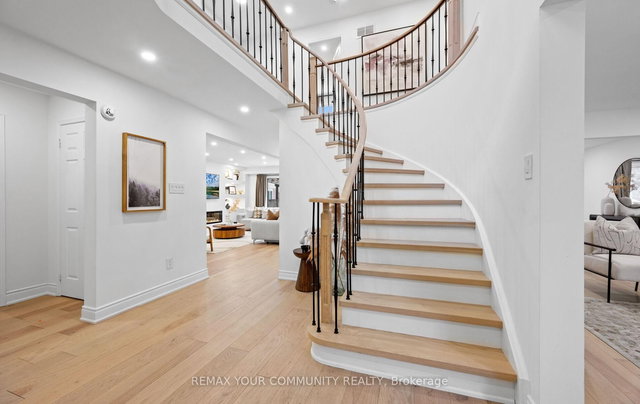 382 Vanden Bergh Boulevard