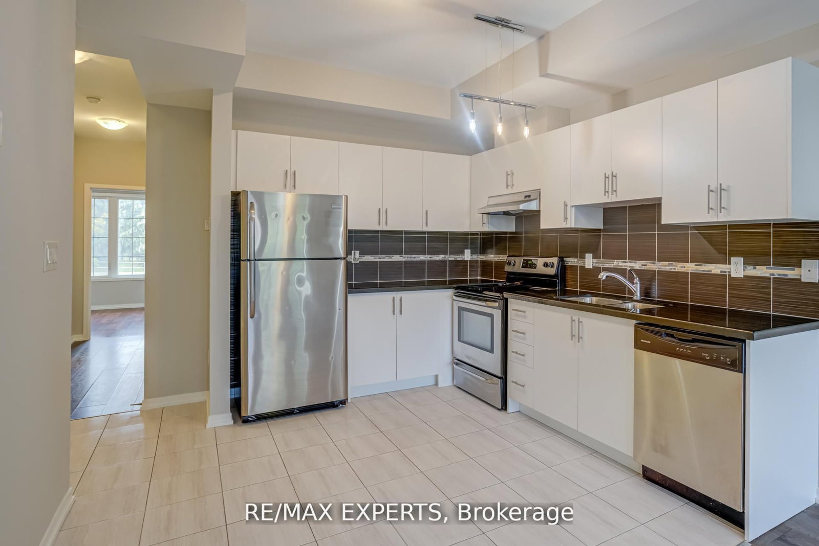 Townhouse sold at D07-26 Bruce Street, Vaughan, Ontario, L4L 0H4 - East Woodbridge - MLS: N12811150