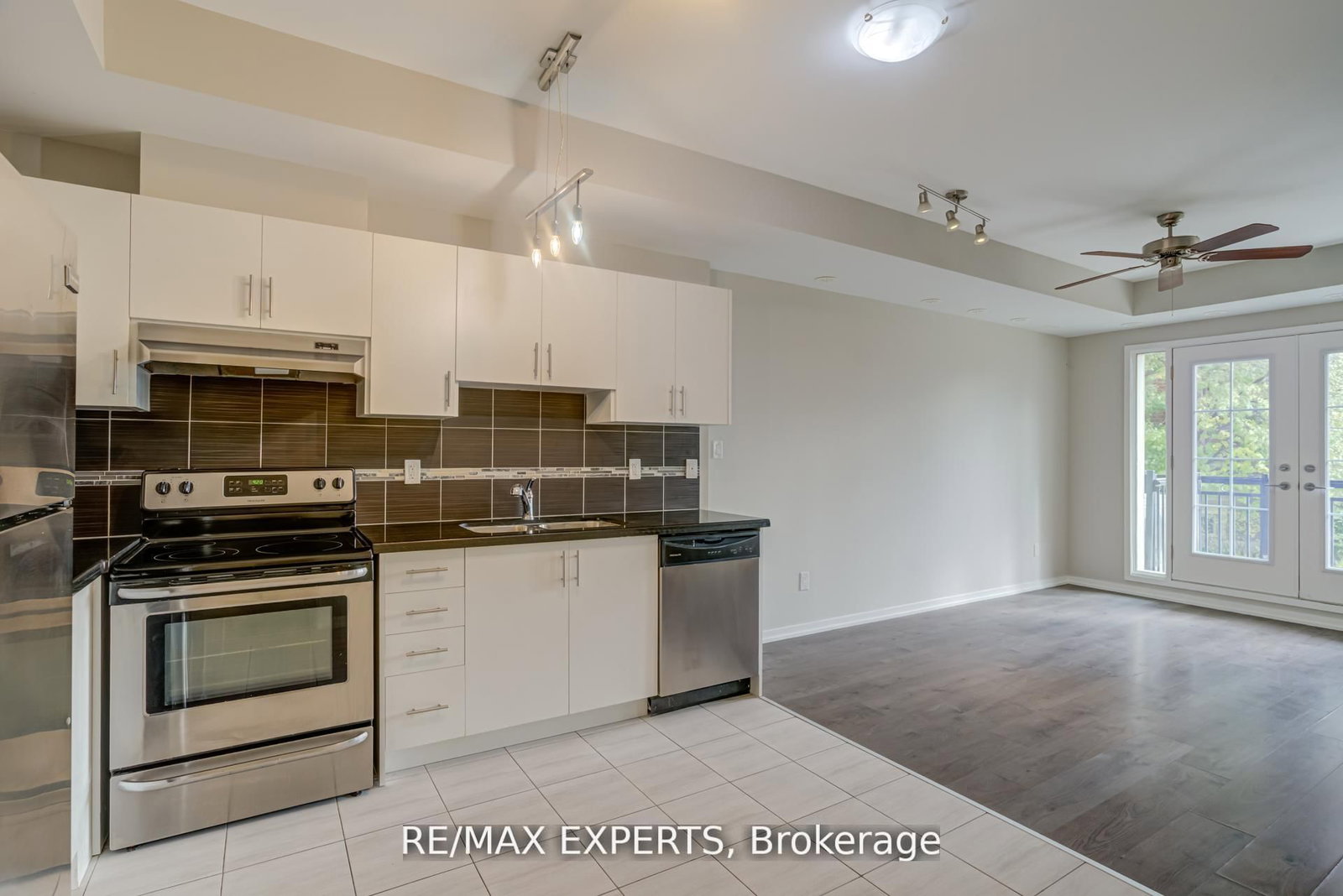 Townhouse sold at D07-26 Bruce Street, Vaughan, Ontario, L4L 0H4 - East Woodbridge - MLS: N12811150