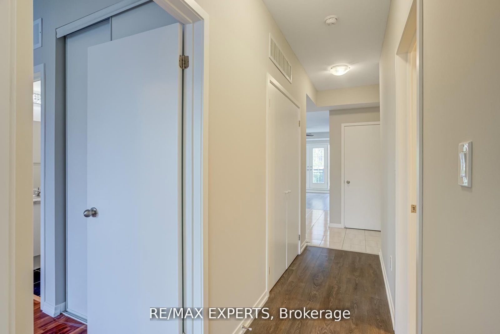 Townhouse sold at D07-26 Bruce Street, Vaughan, Ontario, L4L 0H4 - East Woodbridge - MLS: N12811150