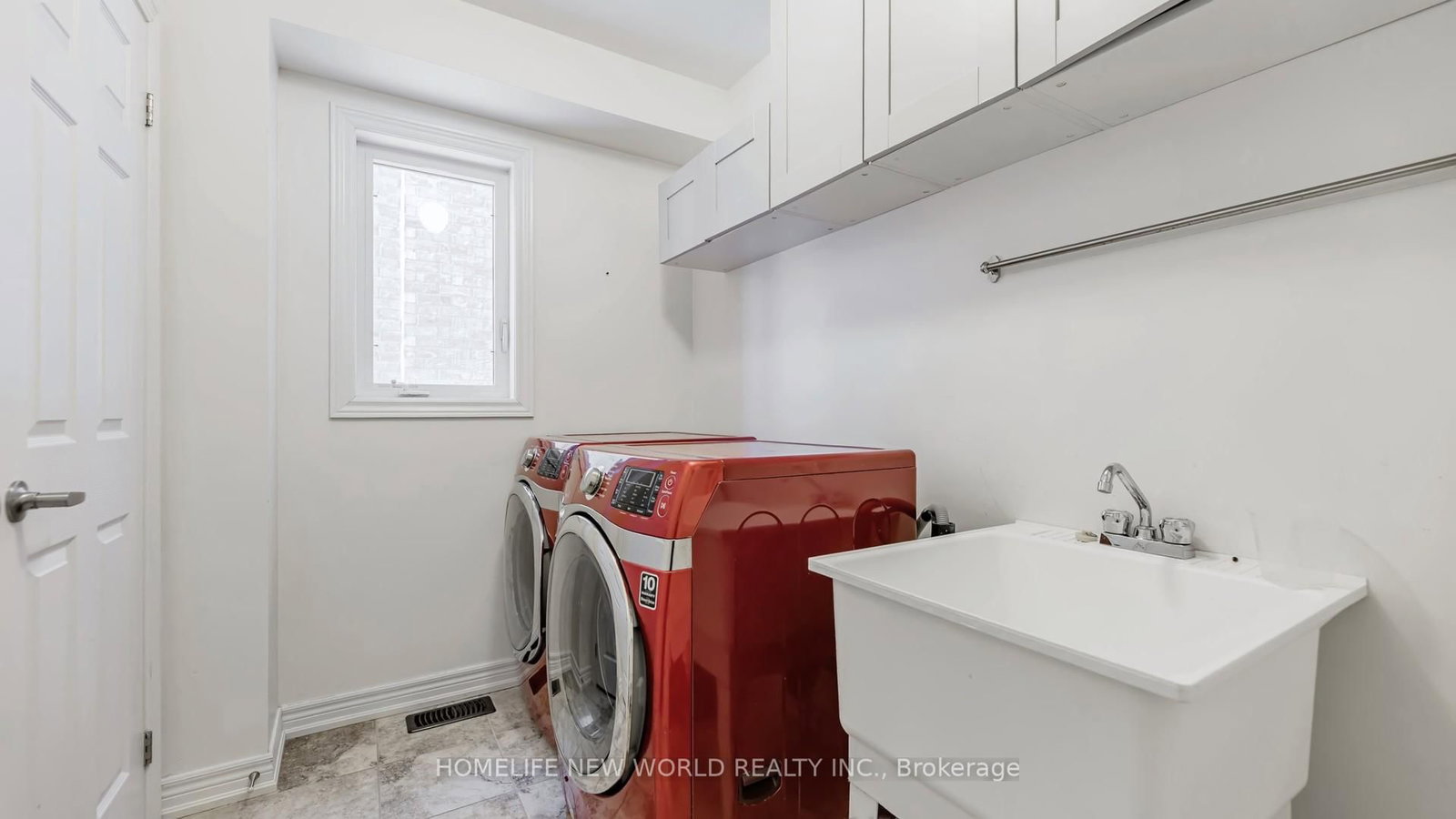 Detached House for sale at 208 Hunting Ridges Drive, Richmond Hill, Ontario, L4E 4K6 - Jefferson - MLS: N12811244