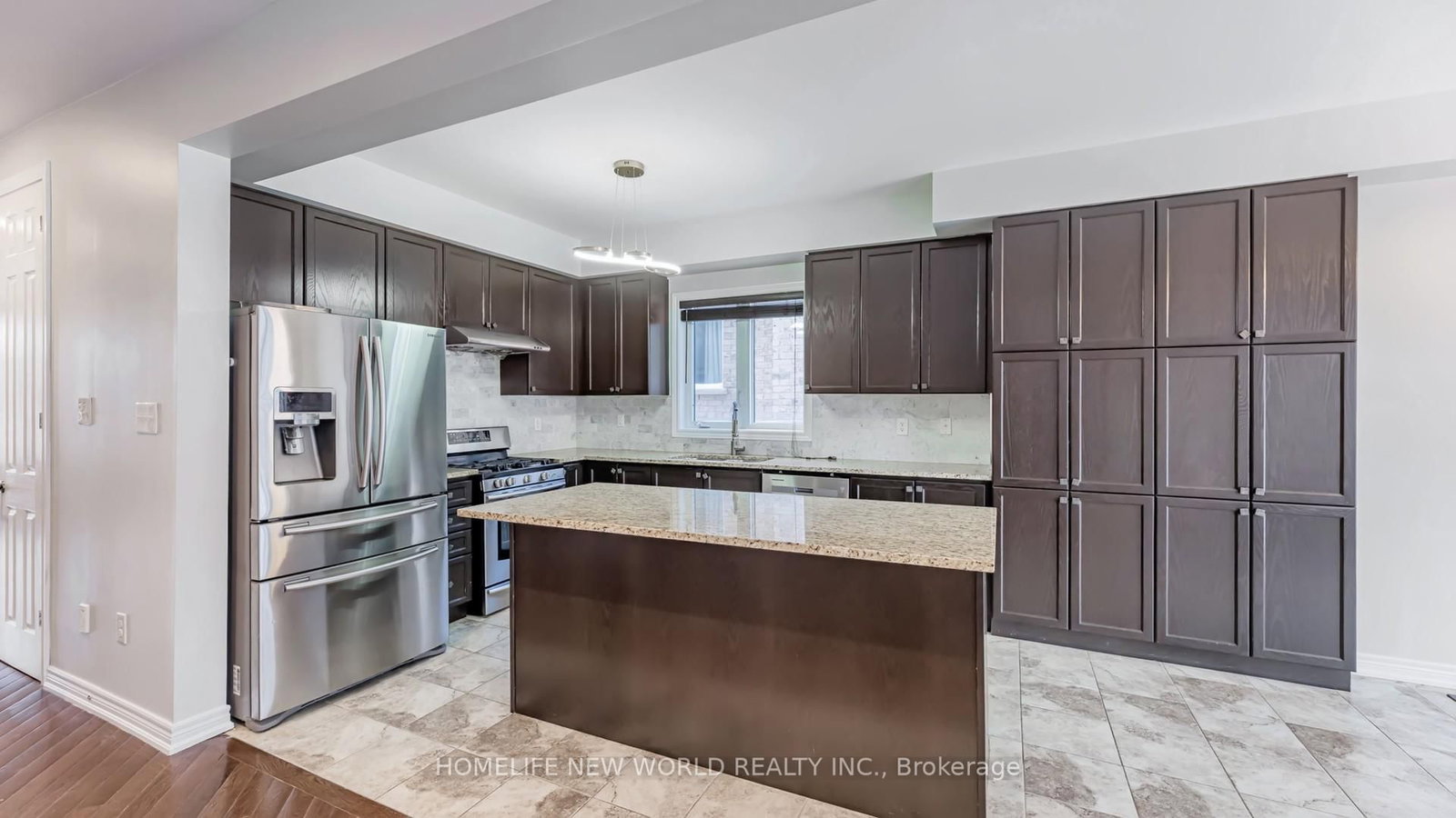 Detached House for sale at 208 Hunting Ridges Drive, Richmond Hill, Ontario, L4E 4K6 - Jefferson - MLS: N12811244