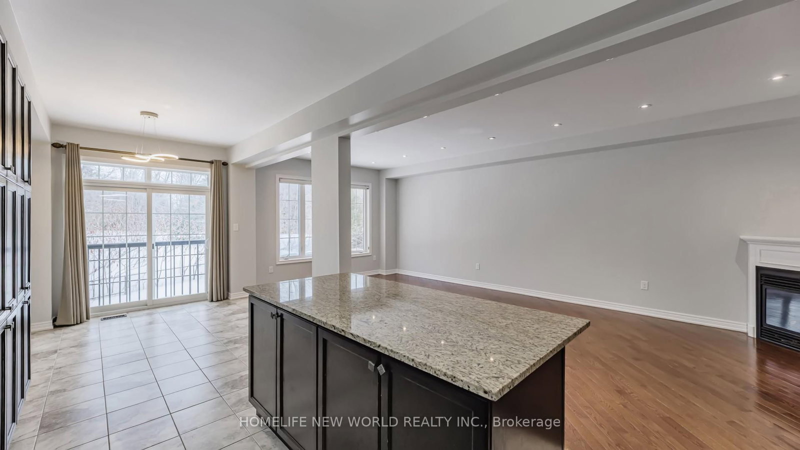 Detached House for sale at 208 Hunting Ridges Drive, Richmond Hill, Ontario, L4E 4K6 - Jefferson - MLS: N12811244