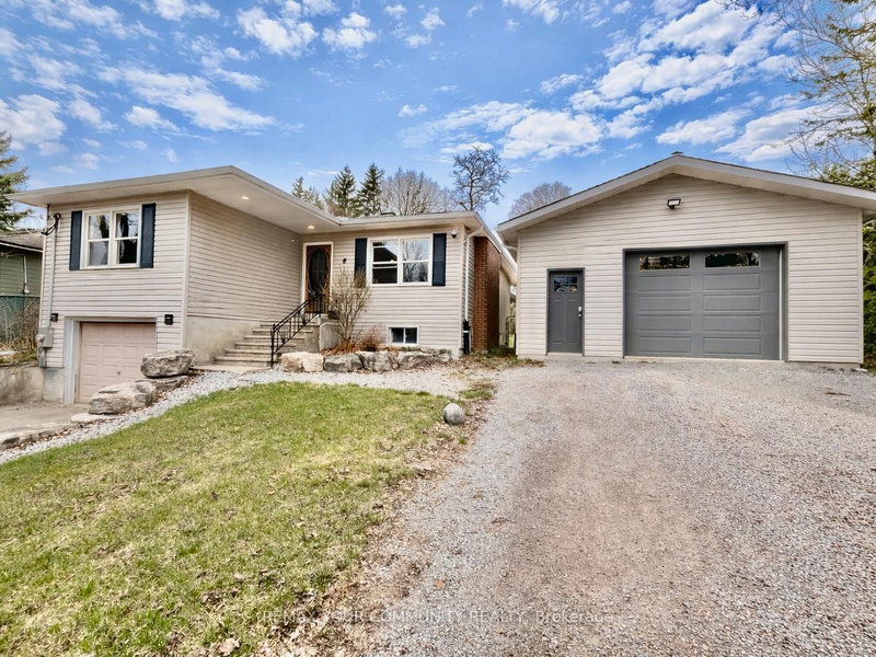 8 Victor Dr, Whitchurch-Stouffville, L4A 3G5 | Image 2