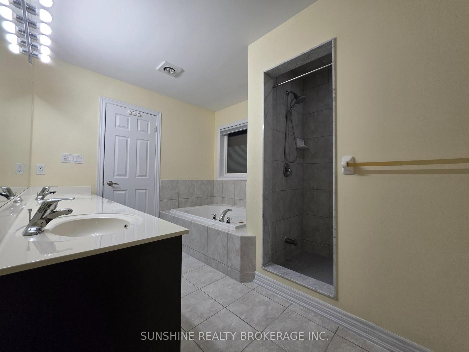 Detached House for lease at 39 Wozniak Crescent, Markham, Ontario, L6E 0L4 - Wismer - MLS: N12812780