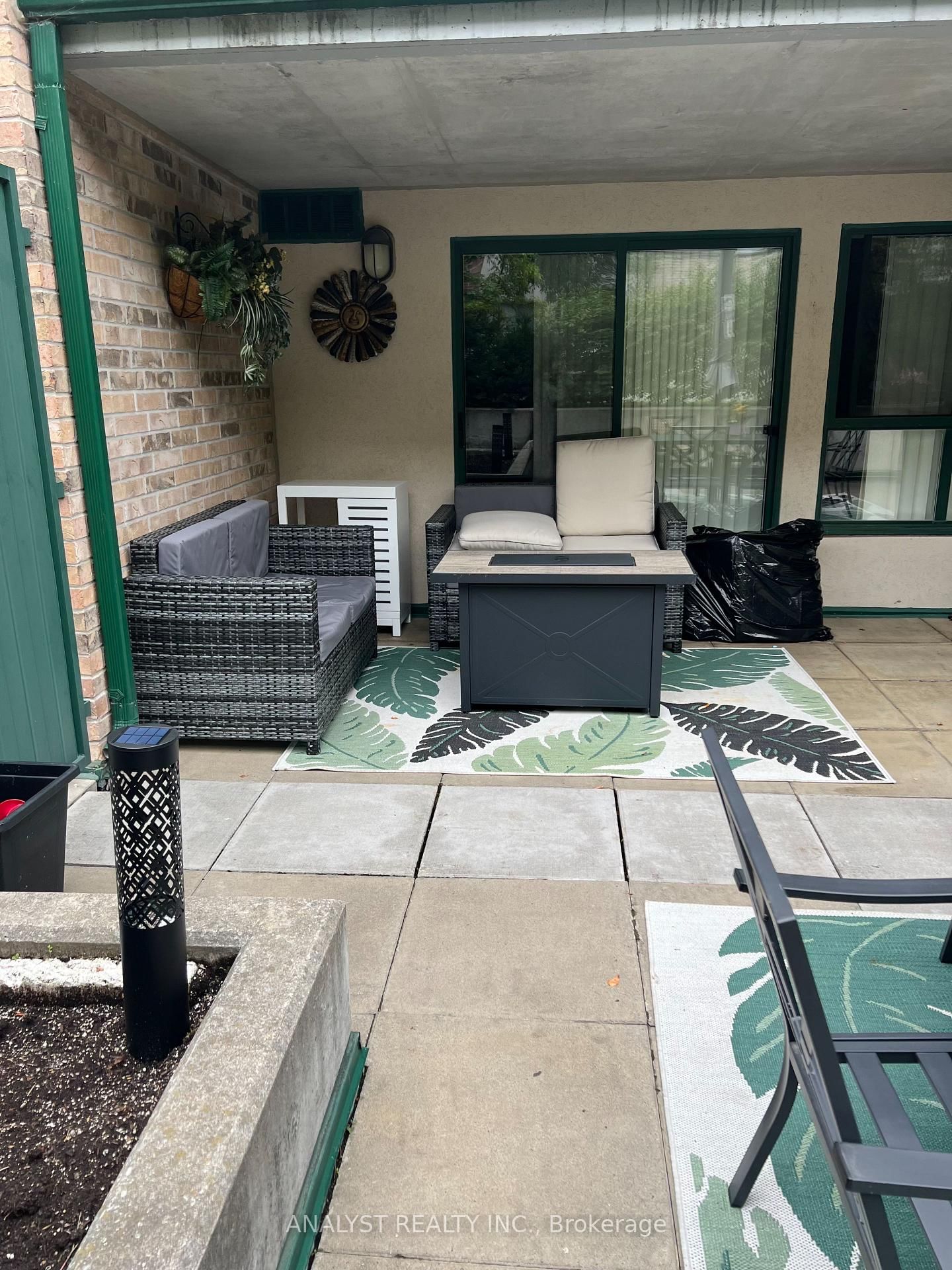 Condo sold at 216-121 Woodbridge Avenue, Vaughan, Ontario, L4L 2S6 - West Woodbridge - MLS: N12812878