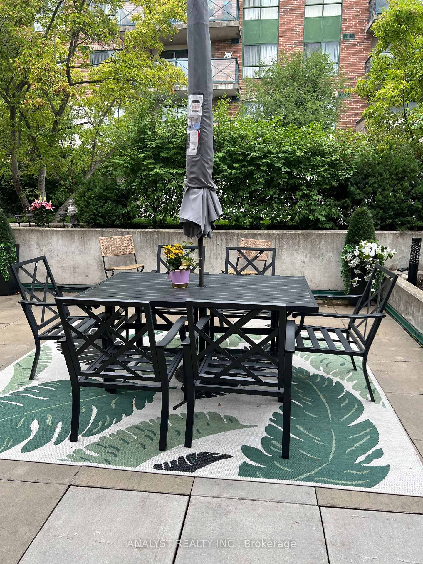 Condo sold at 216-121 Woodbridge Avenue, Vaughan, Ontario, L4L 2S6 - West Woodbridge - MLS: N12812878