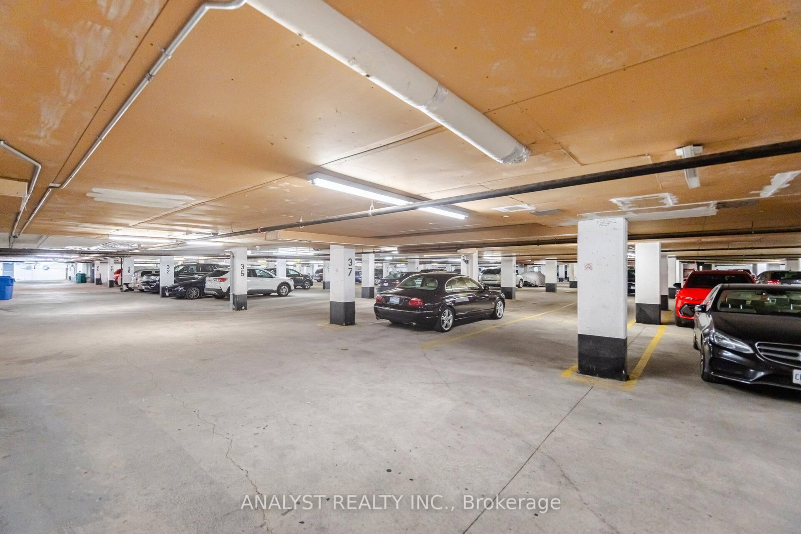 Condo sold at 216-121 Woodbridge Avenue, Vaughan, Ontario, L4L 2S6 - West Woodbridge - MLS: N12812878