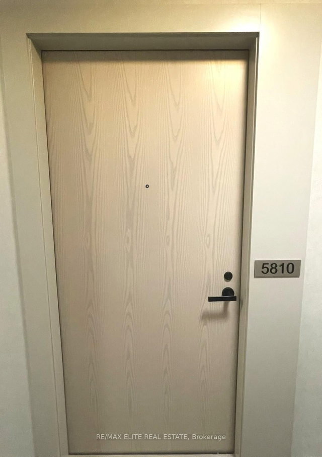 5810 - 8 Interchange Way