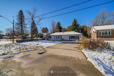 21654 Warden Avenue, East Gwillimbury, Ontario image-0-1